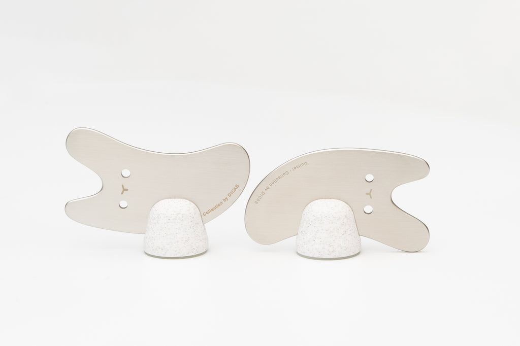 Bunny: Stainless facial massager Gua Sha - Single